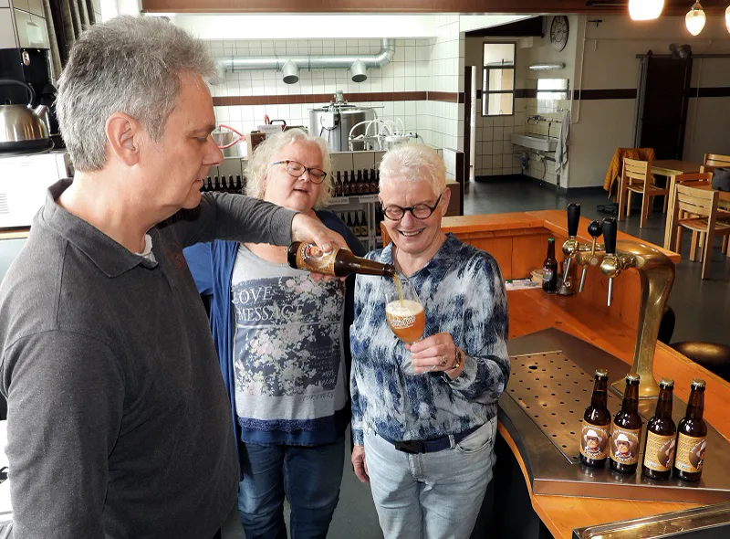 De presentatie van het bier Vincent, Bloesemend Blond